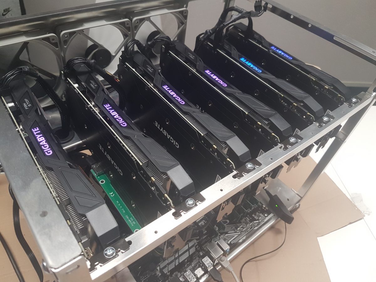 Onze eerste mining rig